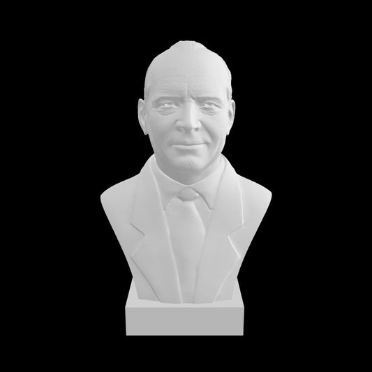 Individuelle Skulptur nach Abbild I 50cm I Weiß lackiert I Sockel: Klassik